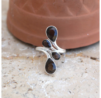 Longue bague 4 pierres gouttes facettées en Quartz fumé et argent T51