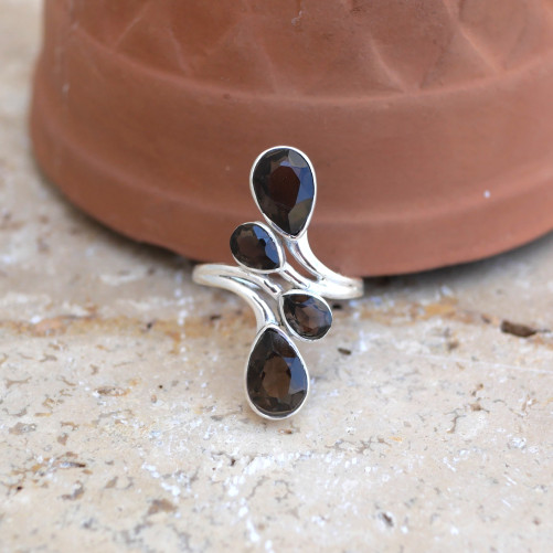 Longue bague 4 pierres gouttes facettées en Quartz fumé et argent T51