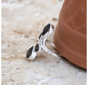 Longue bague 4 pierres gouttes facettées en Quartz fumé et argent T51