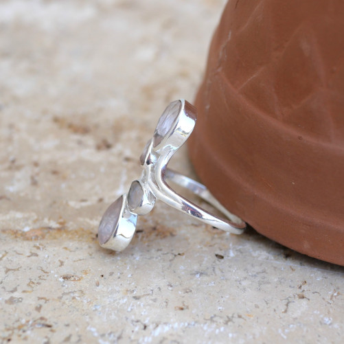 Longue bague 4 pierres gouttes facettées en Quartz rose et argent T56