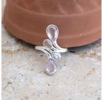 Longue bague 4 pierres gouttes facettées en Quartz rose et argent T56