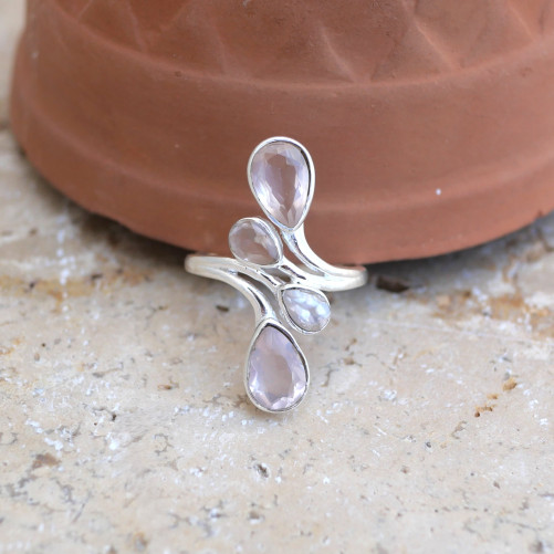 Longue bague 4 pierres gouttes facettées en Quartz rose et argent T56