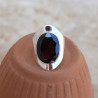 Bague large argent lisse et pierre facettée en Grenat T51