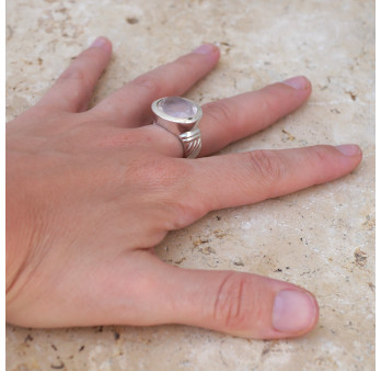 Bague horizontale argent et pierre ovale en Quartz rose T54