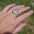 Bague horizontale argent et pierre ovale en Quartz rose T54