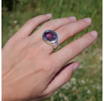 Bague horizontale argent et pierre ovale en améthyste (violet) T56/59