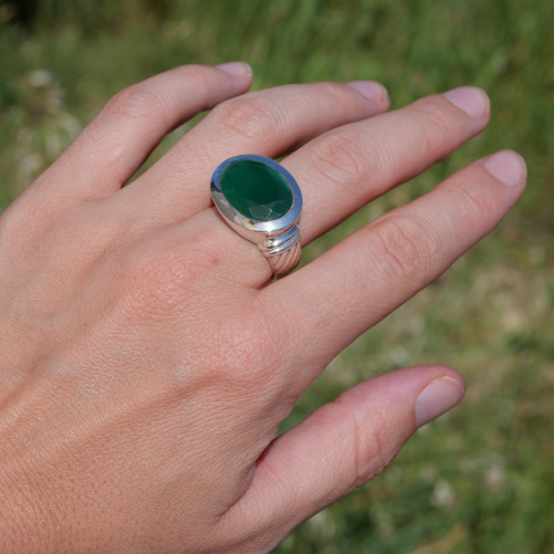 Bague horizontale argent et pierre ovale en Agate verte T56/60