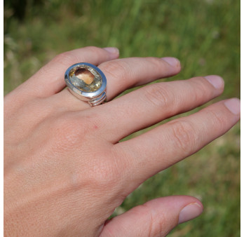 Bague horizontale argent et pierre ovale en Citrine (jaune) T52