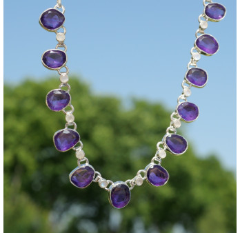 Collier argent 13 pierres en Améthyste et petites Pierres de lune