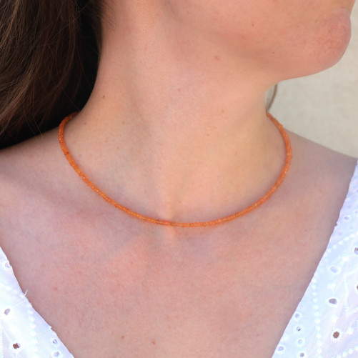 Collier pierres facettées en Cornaline