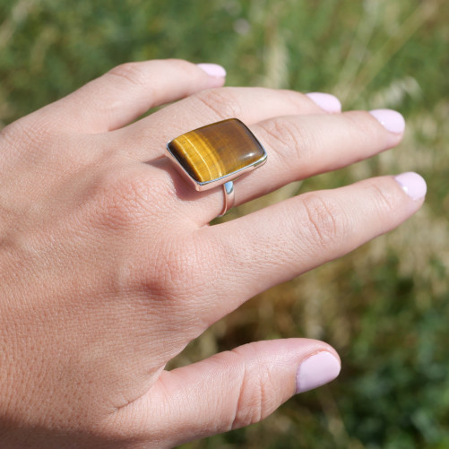 Bague rectangulaire pierre Oeil de tigre et argent T56