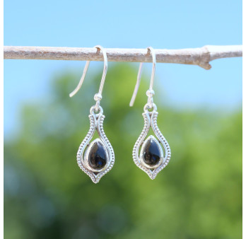 Petites boucles d'oreilles fines argent pierre Onyx noir