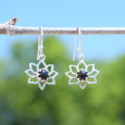 Petites boucles d'oreilles Lotus argent pierre Onyx noir Petites boucles d'oreilles Lotus argent pierre Onyx noir