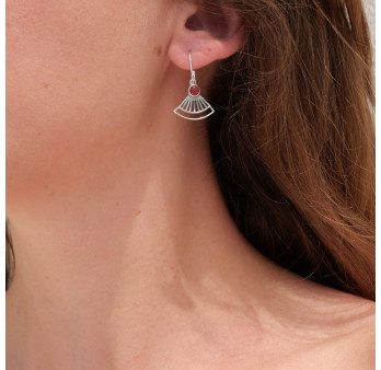 Boucles d'oreilles éventail ajourées argent et pierre Cornaline