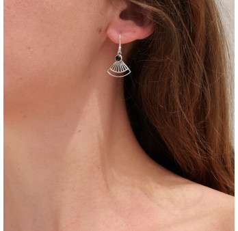 Boucles d'oreilles éventail ajourées argent et pierre Onyx noir