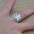 Anneau graphique en argent et Nacre (blanc) T63