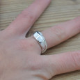 Anneau asymétrique en argent et Nacre (blanc) T53/55