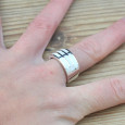 Anneau argent large 6 bandes en Nacre (blanc) T57