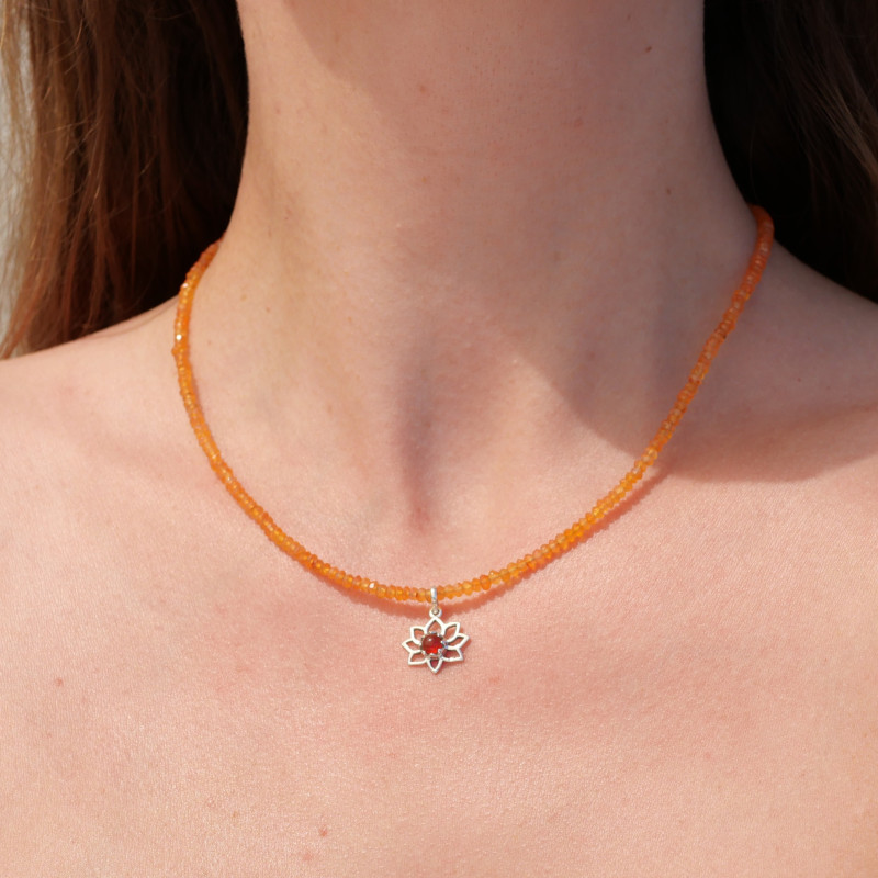Petit pendentif Lotus argent pierre Cornaline