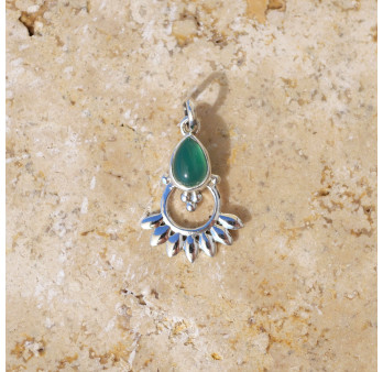 Petit pendentif bohème argent et Agate verte