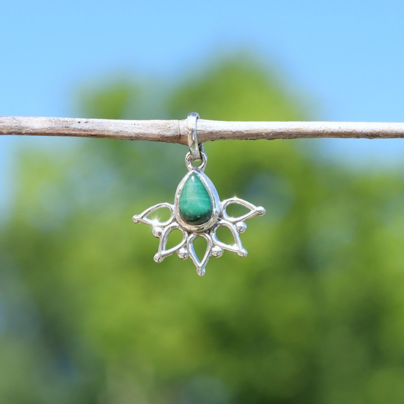 Petit pendentif fin ajouré argent pierre Malachite