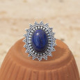 Bague soleil pierre ovale en Lapis lazuli et argent ciselé T58