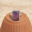 Bague rectangulaire argent ciselé et pierre Améthyste T56 Bague rectangulaire argent ciselé et pierre Améthyste T56