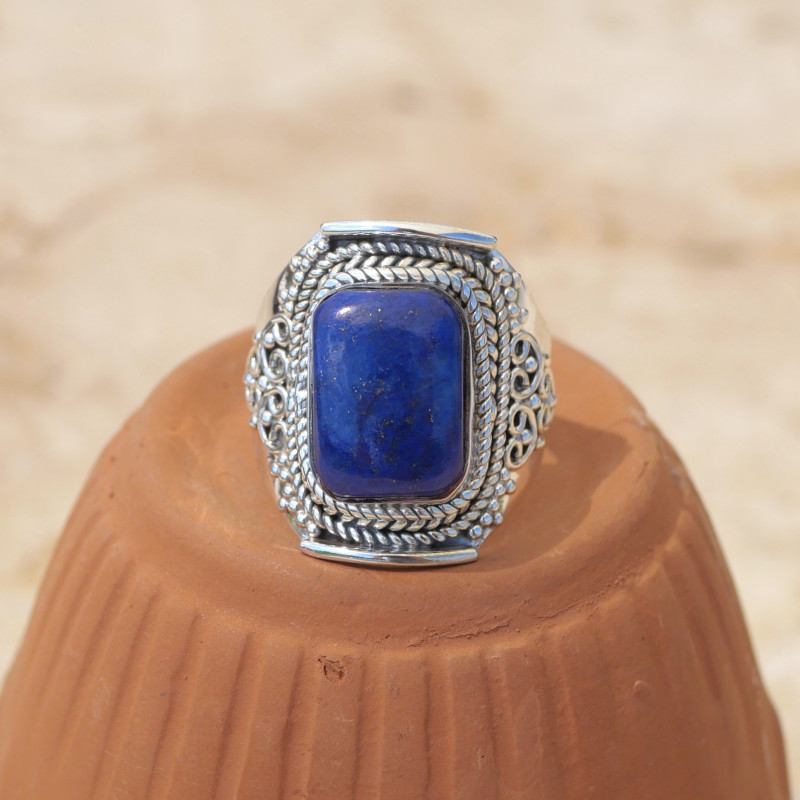 Chevalière mixte pierre rectangulaire Lapis lazuli et argent ciselé T63 Chevalière mixte pierre rectangulaire Lapis lazuli et argent ciselé T63