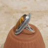 Grande bague rectangulaire pierre Oeil de tigre argent ciselé T60
