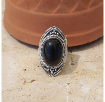 Chevalière pointes pierre ovale Onyx noir et argent strié T52