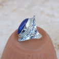 Chevalière mixte pierre marquise Lapis lazuli et argent ciselé T53