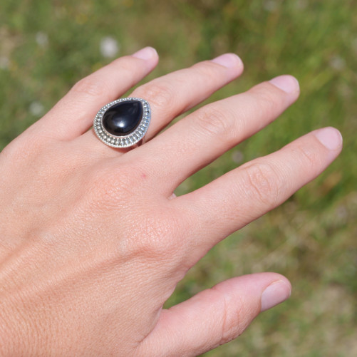 Bague goutte argent ciselé et pierre Onyx noir T55