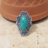 Longue bague argent ciselé et pierre oblongue Howlite bleue T58