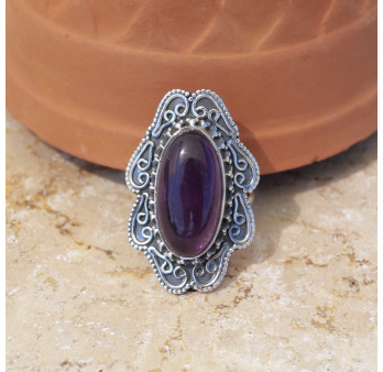 Longue bague argent ciselé et pierre oblongue Améthyste T56