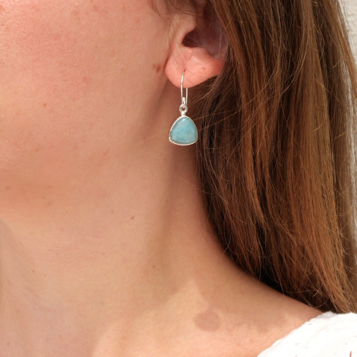 Boucles d'oreilles triangulaires pierre Larimar et argent
