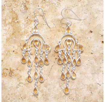 Belles boucles longues pampilles argent et 13 petites pierres Citrine