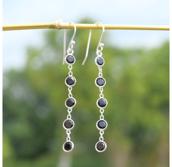 Longues boucles d'oreilles en argent et 5 pierres naturelles Onyx noir