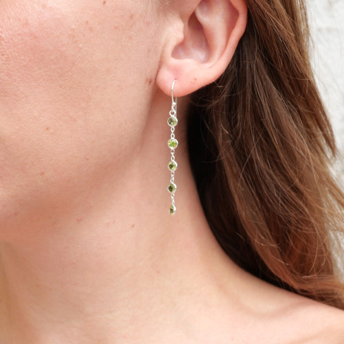 Longues boucles d'oreilles en argent et 5 pierres naturelles Péridot