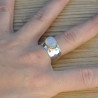 Idée cadeau Bague anneau large argent martelé pierre de lune ovale