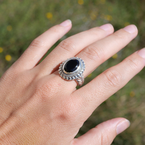 Bague ciselée argent et pierre Onyx noir T60
