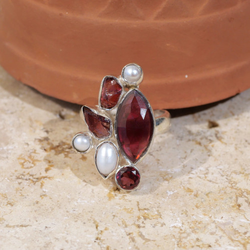 Bague en argent 4 pierres Grenat et 3 Perles T56 réglable