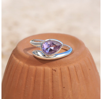 Bague fine en argent et pierre goutte en Améthyste T62