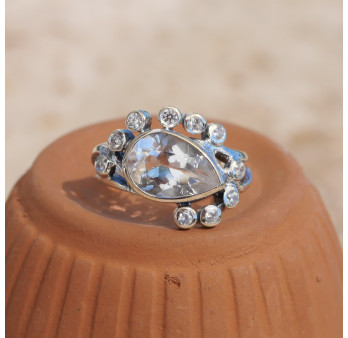 Bague argent pierre goutte en Cristal de roche et zircons T55