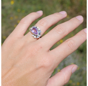 Bague argent pierre goutte en Améthyste et zircons T55
