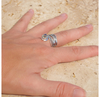 Bague bandeau en argent et pierre goutte Prasiolite T57