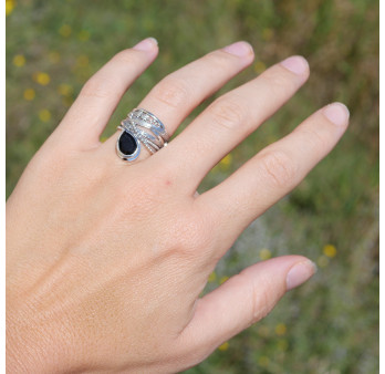 Bague bandeau en argent et pierre goutte Onyx noir T52