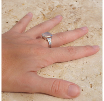 Bague en argent martelé et pierre carrée Quartz rose T57