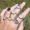 Bague en argent martelé et pierre carrée Quartz rose T57