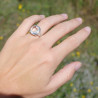 Bague en argent martelé et pierre carrée Cristal de roche T54