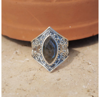 Bague pointes argent oxydé et pierre navette Labradorite T54